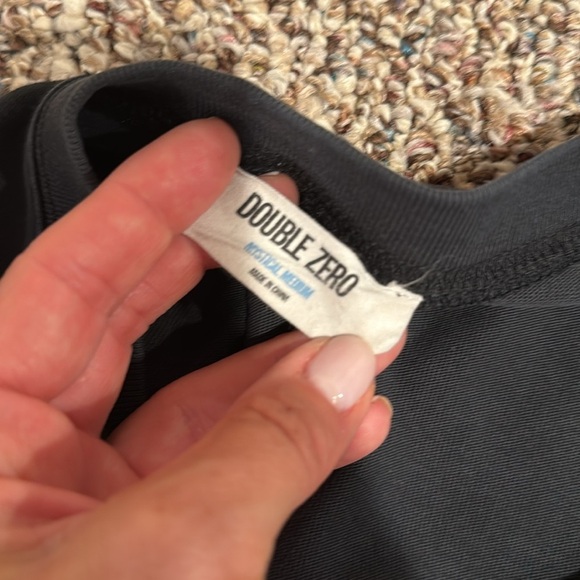 Double Zero Black Long Sleeve Cropped Women's Top size Medium - Picture 4 of 5